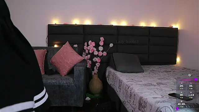 kathieandpovcock1 webcam