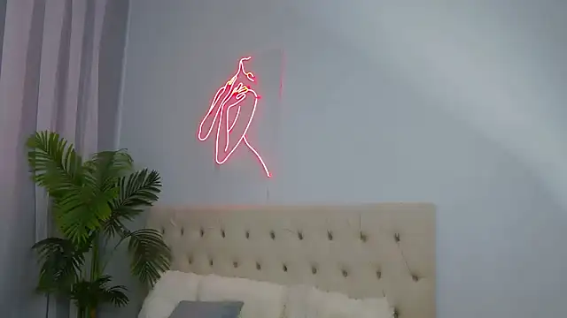nicolerosss - NicoleRosss's free webcam