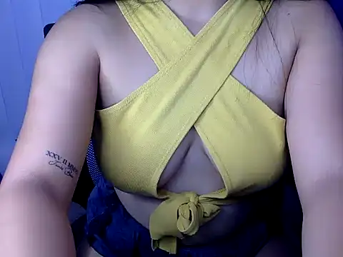 Lovely_apple19 webcam
