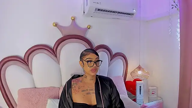 Mia_Jansen webcam
