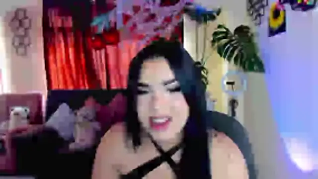 linda_zaam83866 webcam