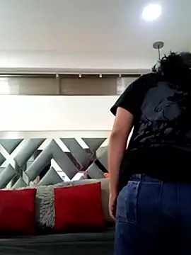Liily_Foxxy webcam
