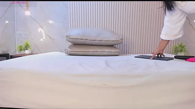luna_taylorss webcam
