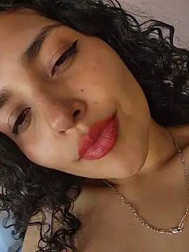 Lucy_Marin webcam