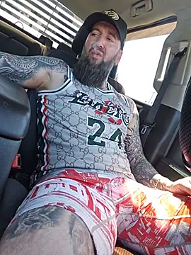 Beardedtattood webcam