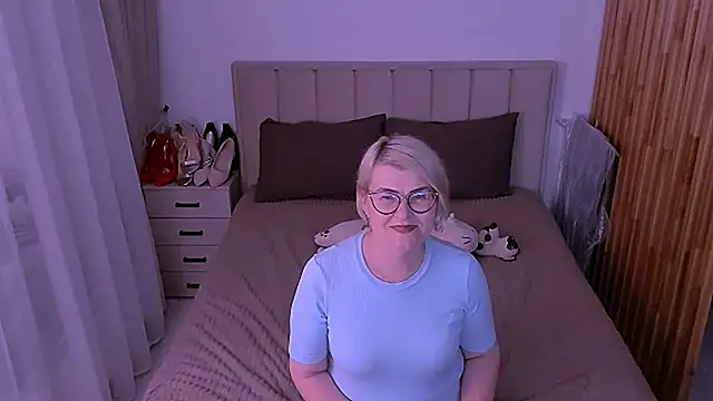 sabrinamacmarren webcam