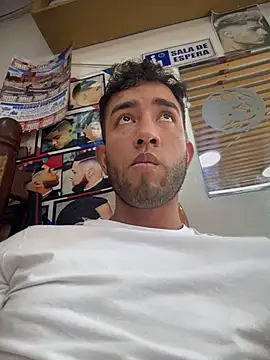 liam_bronw webcam