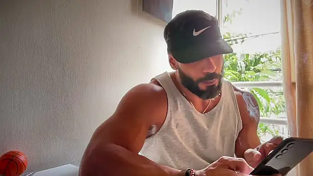 romeolovedark live cam