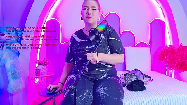 NathaxaLeans webcam