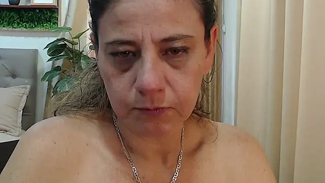 sasi_luna webcam