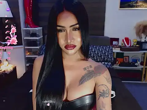Model: SeductiveVictoria