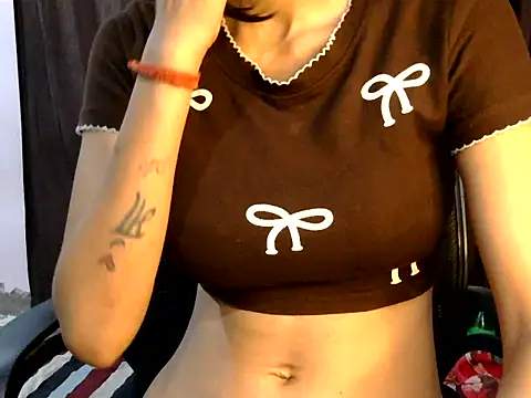 ishani_live (Ask my age) - Oil massage on boobs 💋💦