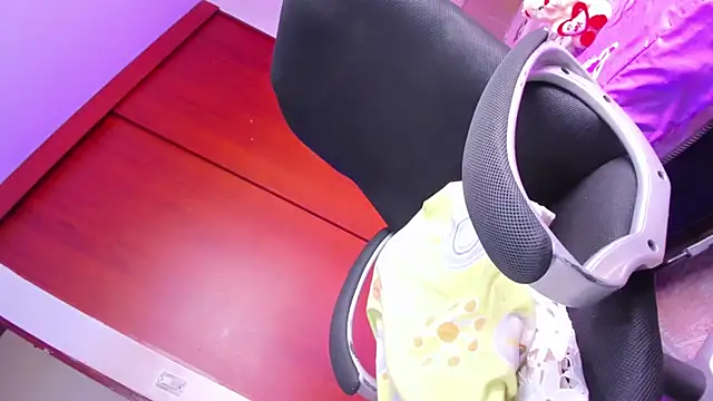 shopy_horny - Shopy_horny's free webcam - UK Sex Cams
