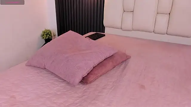 kristakinnky webcam