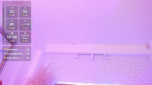 naishaa_ webcam