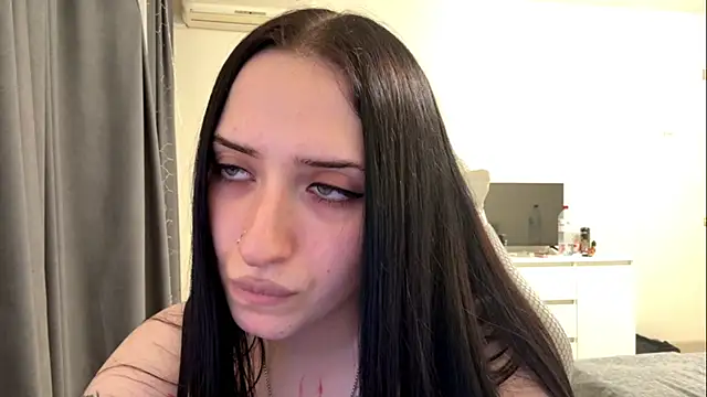 KiraJaydes webcam