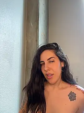 Lolathebaddie webcam