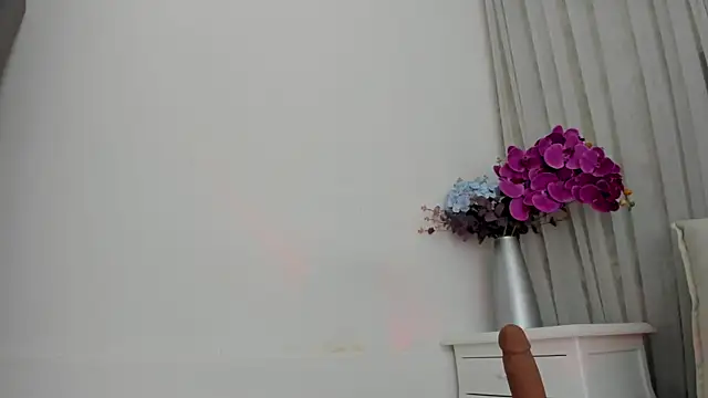 CannelaSmith webcam