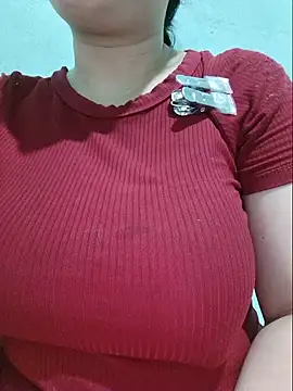 Shine_Mai webcam