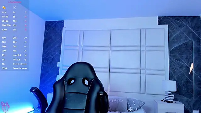 charlottewhitte webcam