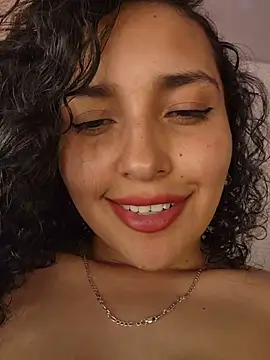 Lucy_Marin webcam