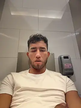 liam_bronw webcam