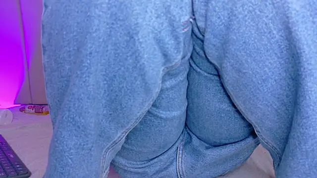 Megan_browns1 webcam