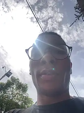 Aaronblack1_ webcam