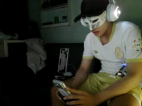 boyhigh1997 live cam
