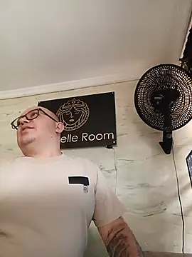 maximo_daddy webcam
