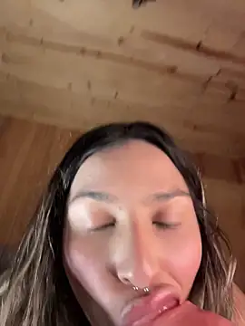 AliceStone19 webcam
