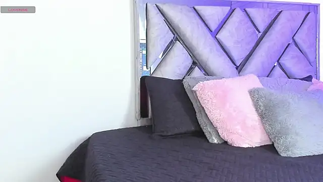 kat_santana - Kat_santana's free webcam - UK Sex Cams