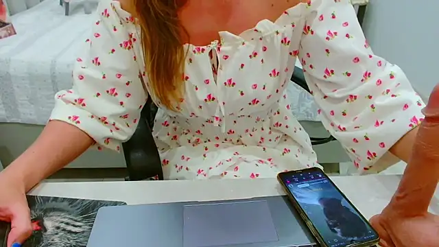EveLove33 webcam