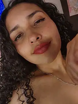 Lucy_Marin webcam