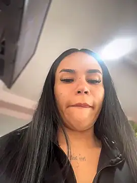 Naatalia live sex cam