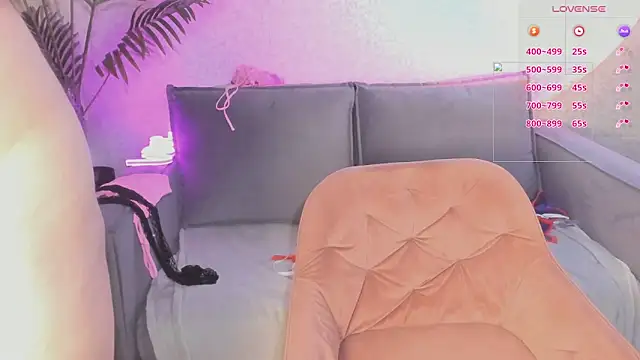 ReinaKousaka webcam