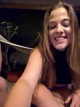 Luna_Lynn webcam