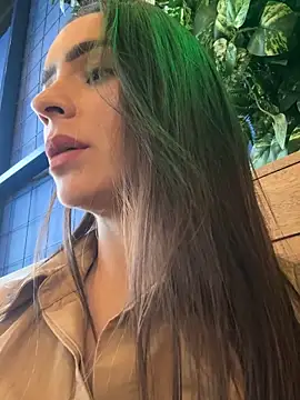 mau_white (F milf) - MAKE ME WET IN PUBLIC