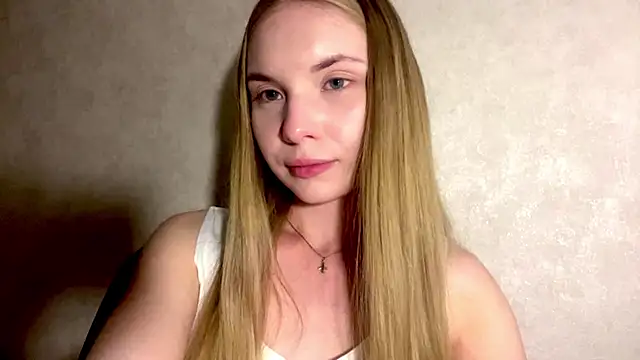 CarolineNine webcam
