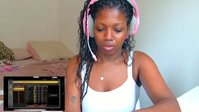 mochakaia - Mochakaia's free webcam - UK Sex Cams
