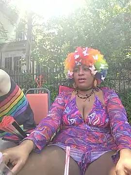 AmazonianMistress webcam
