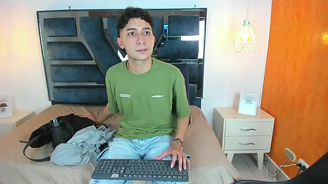 Alantaylorr_ webcam