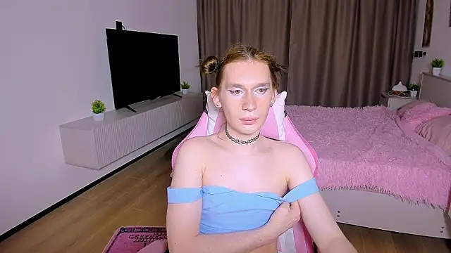 Mikaella_Nicole