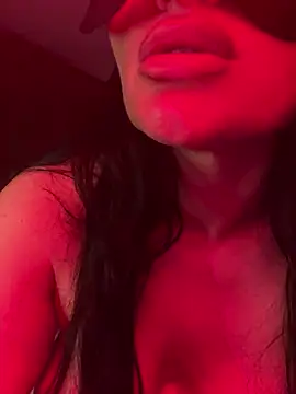 blackladyhot webcam
