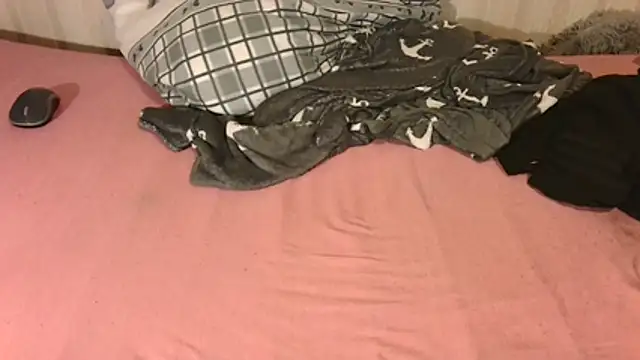 T0Yforeskin webcam