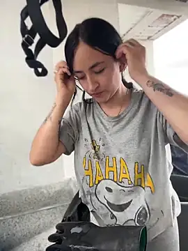 kimberly_peter (F young) - PUT DILDO IN MY PUSSY