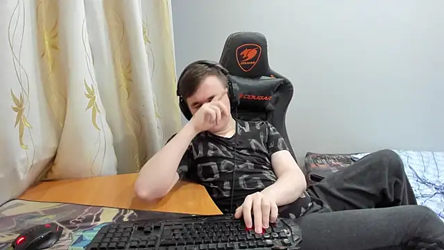 iliaskrislove webcam