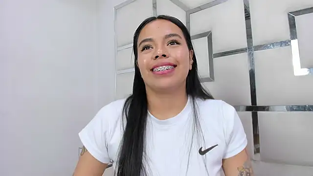 ZoeWan69 webcam