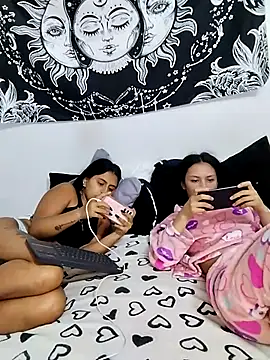 abby_n_emily webcam