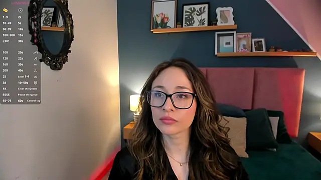 camille_eyes webcam
